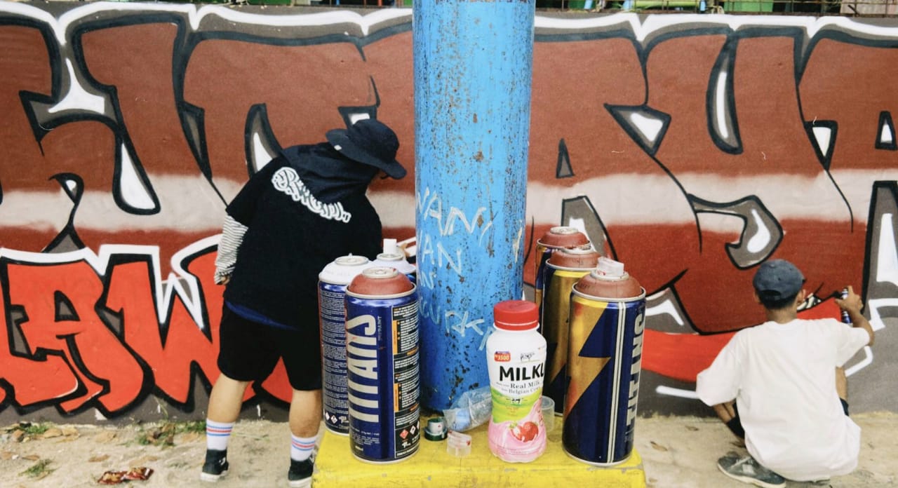 Lawan Mafia Tanah, Warga Tenjolaya Bikin Mural Sebagai Bentuk Perlawanan